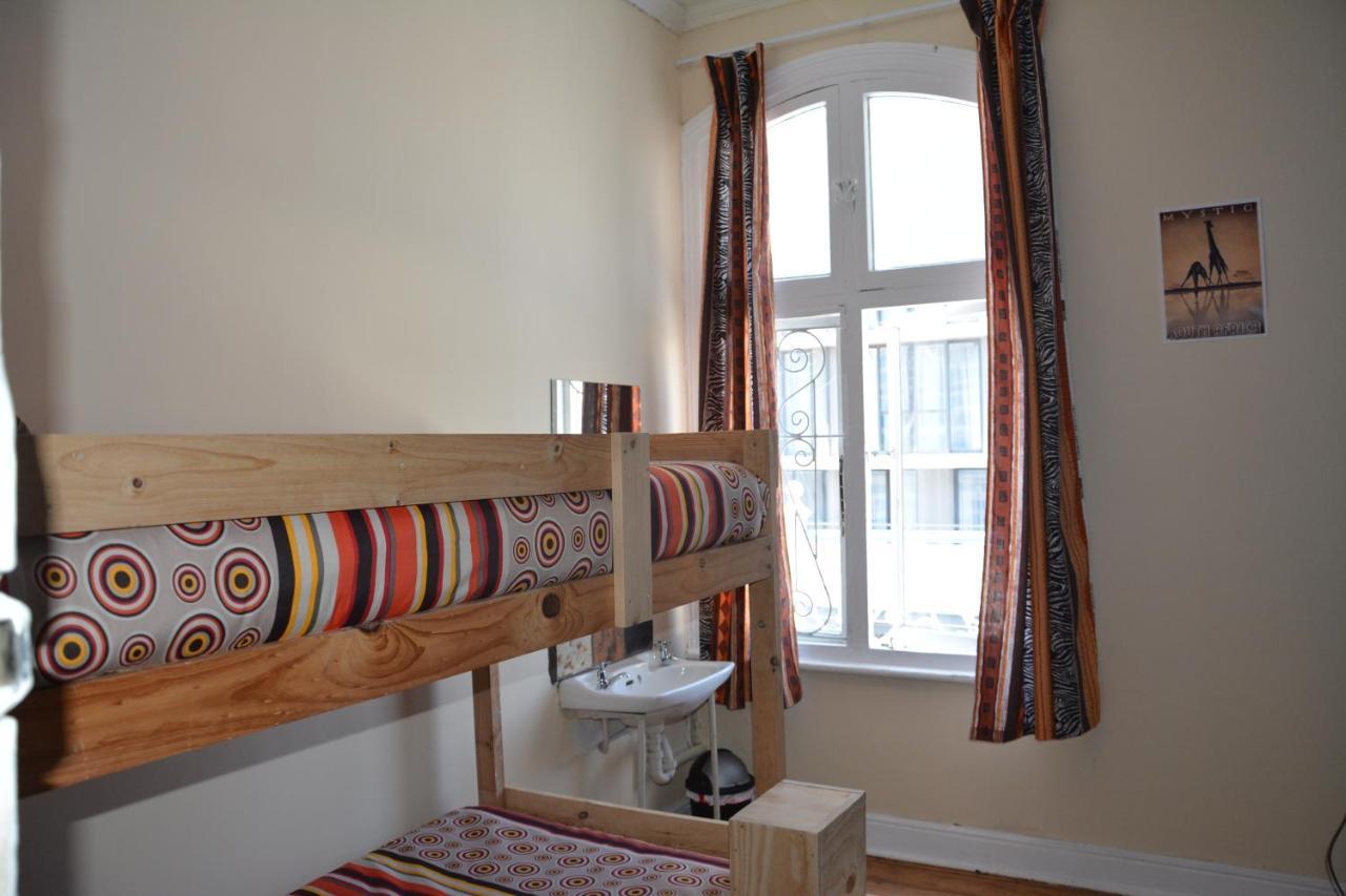 Albergue Urban Hive Backpackers Ciudad del Cabo Exterior foto